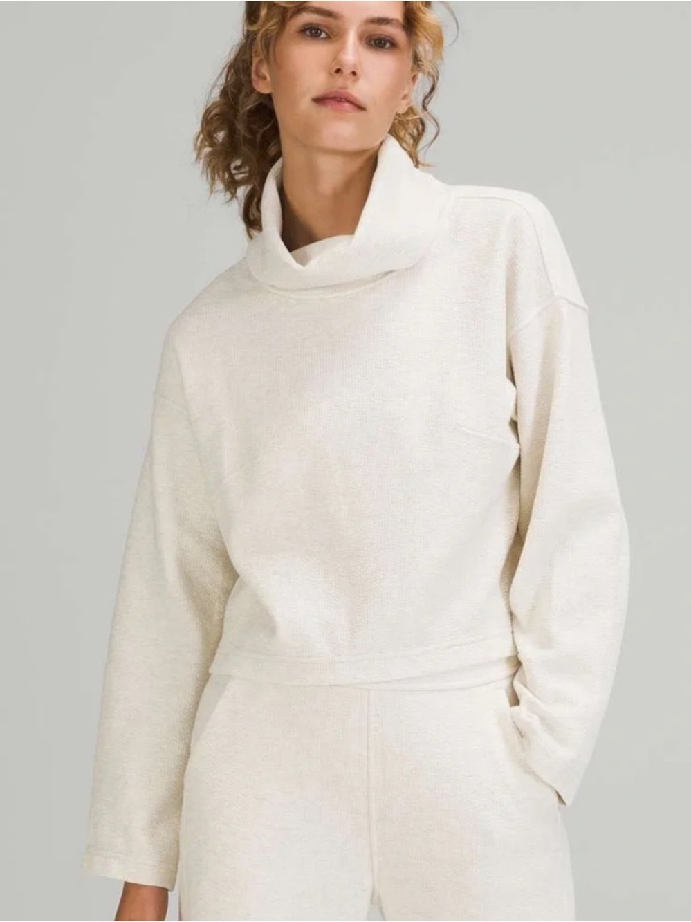 Lululemon Ribbed Funnel Neck Pullover Cropped Sweater Size M/L White Opal